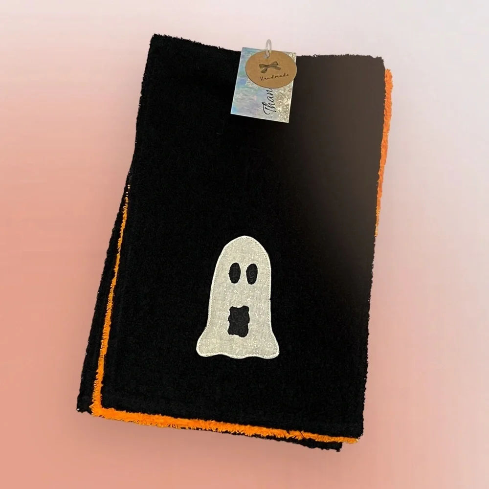 *Lot/3 𝑯𝒂𝒏𝒅𝒎𝒂𝒅𝒆 Halloween HandTowels